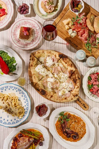 Restaurant rentable à Indianapolis à vendre. $197 922 Bénéfice du propriétaire 1