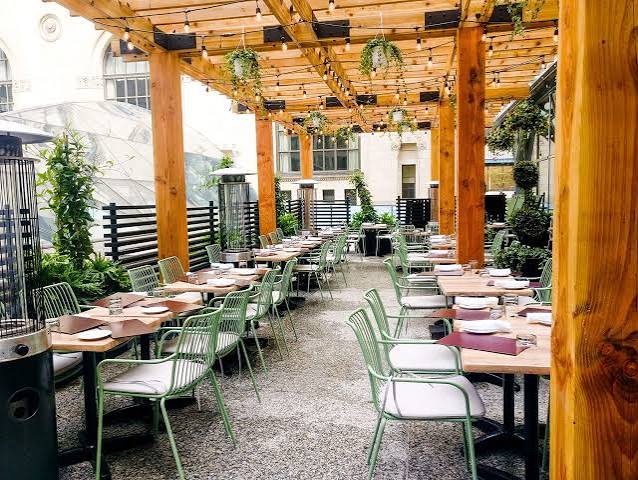 Restaurant Avec Patio Extérieur Espace Événementiel Et Licence D'Alcool 1 Restaurant Avec Patio Extérieur Espace Événementiel Et Licence D'Alcool 1