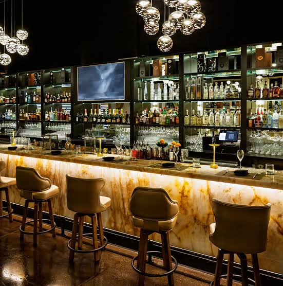 Gulfport Bar Entreprise À Vendre Avec $157K De Bénéfice Pour Le Propriétaire 1