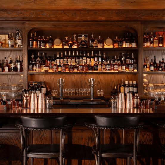 Bar Et Restaurant Très Rentable À Duluth Dans La Région De Superior 1