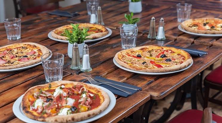 Pizzeria Restaurant Et Bar Dans Le Comté De Monroe 1