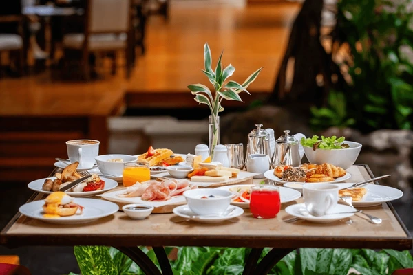 Restaurant de petit-déjeuner et déjeuner rentable et très apprécié à vendre! Emplacement idéal! 1 Restaurant de petit-déjeuner et déjeuner rentable et très apprécié à vendre! Emplacement idéal! 1