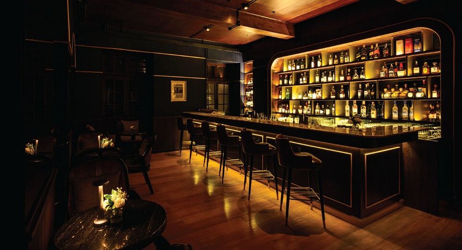 Bar Et Restaurant À Service Complet Avec Immobilier 1