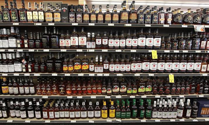 Magasin De Spiritueux À Service Complet À Vendre 1