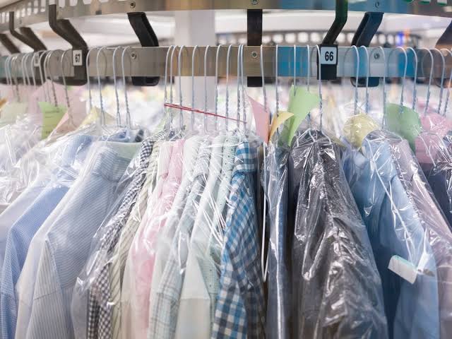 Nettoyeurs À Sec 1 Nettoyeurs À Sec 1