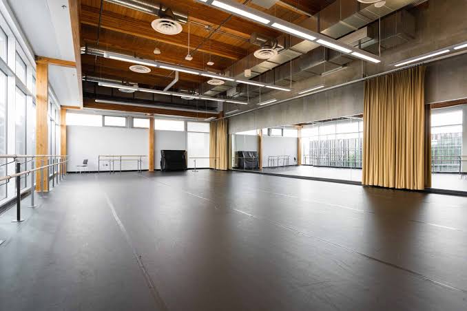 Studio De Danse Clé En Main 1