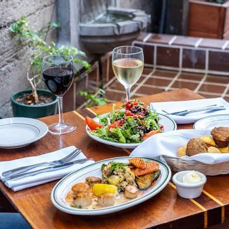 Restaurant Rentable Du Comté De St. Charles - Emplacement Fantastique 1