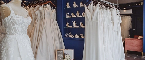 Vente Boutiques de robes de mariée for sale in Porter-Indiana 227021