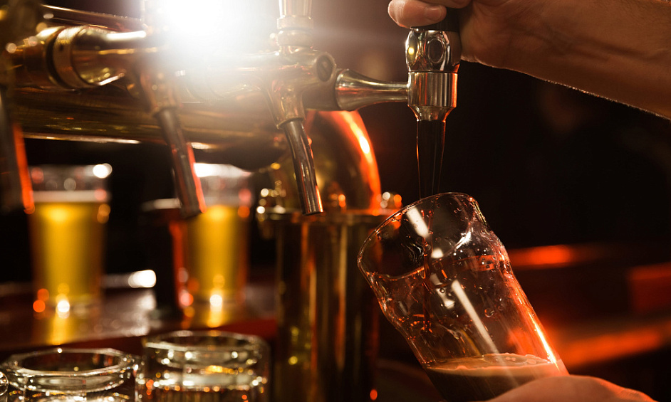 Pub Très Populaire Et Bien Établi À Elgin, IL À Vendre 1