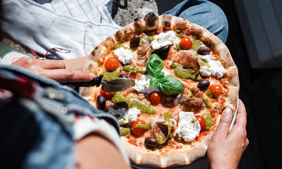 Pizzeria Bien Connue Dans L'Ouest Du Comté À Vendre Immédiatement 1 Pizzeria Bien Connue Dans L'Ouest Du Comté À Vendre Immédiatement 1