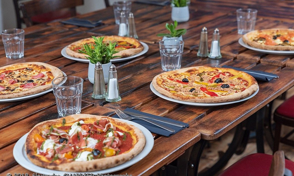 Pizzeria 38K par semaine/ Idéal pour un propriétaire-exploitant 1 Pizzeria 38K par semaine/ Idéal pour un propriétaire-exploitant 1