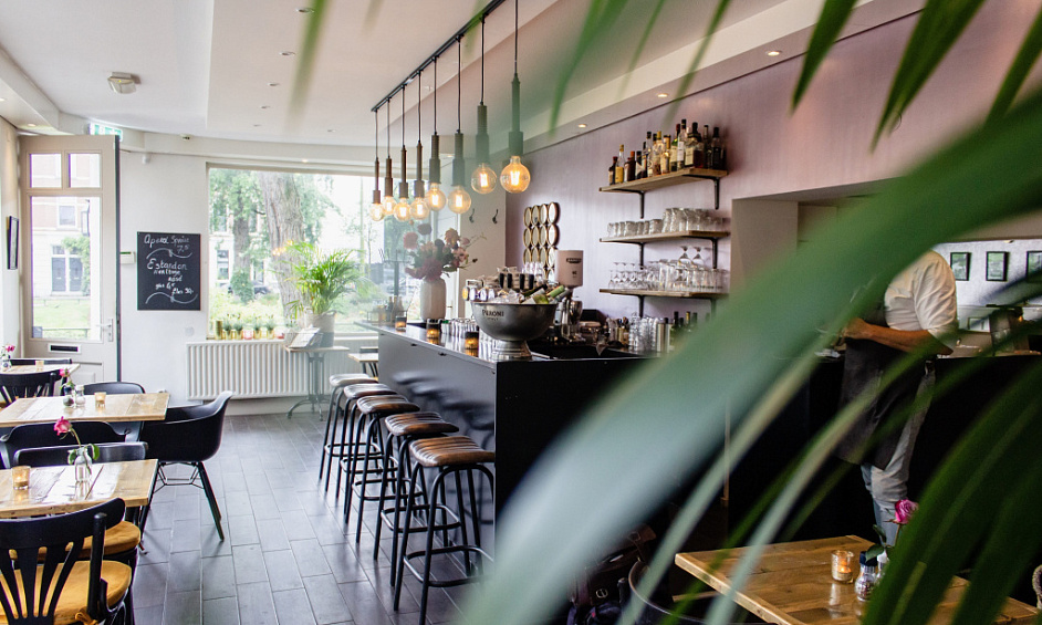 Très fort trafic-$2862 Loyer-idéal Emplacement pour restaurant mexicain à vendre 1