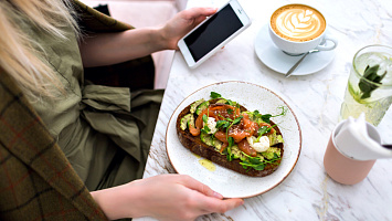Vente Restaurants for sale in Bartlett-Illinois 229811