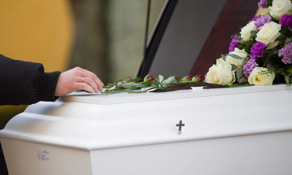 Maison Funéraire À Plusieurs Emplacements Avec Cimetière Dans L'Arkansas À Vendre 1