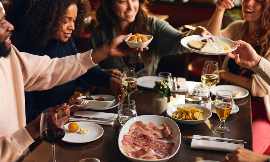 Espace de Restaurant en Duplex avec Bien Immobilier à Indianapolis, IN 1