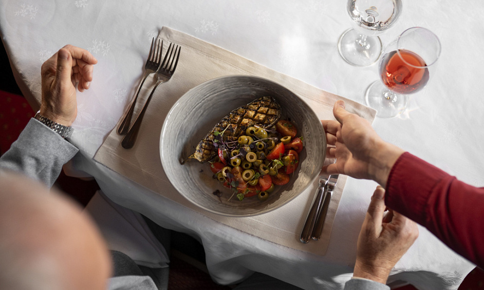 Restaurant Européen Réputé& Épicerie W/Clientèle Fidèle À Los Angeles À Vendre 1