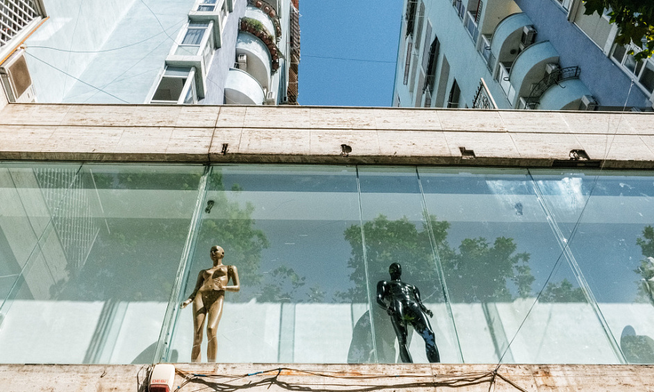 Entreprise Rentable De Vitrerie Sur Mesure De Premier Plan À Los Angeles À Vendre 1