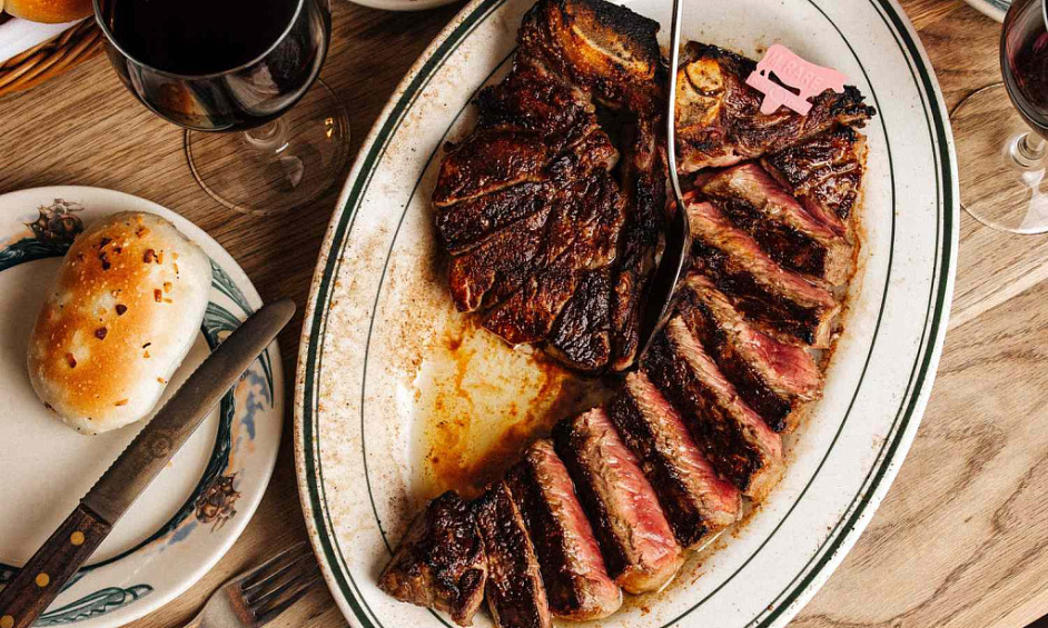 Franchise Primée De Steakhouse Et Bar-Grill À Vendre 1