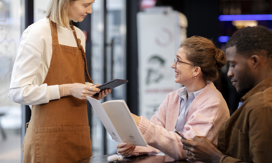 Restaurant Entièrement Équipé En Activité À Vendre 1