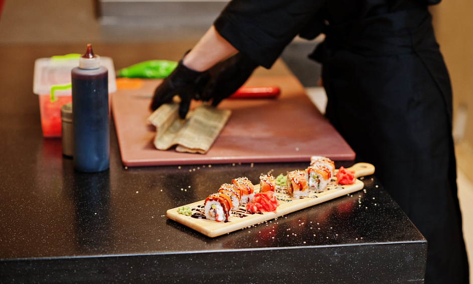 Beau Restaurant De Sushis-Centre Haut De Gamme Et Quartier À Hauts Revenus-Bonne Affaire À Vendre 1