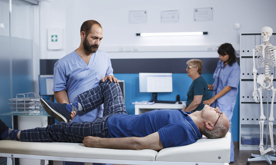 Cabinet Médical Établi Avec Chirurgiens Orthopédistes Du Rachis& Neurochirurgiens À Vendre 1