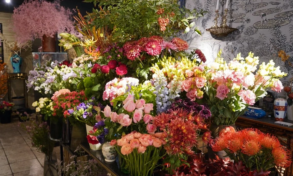 Boutique De Fleurs Et Cadeaux Comprenant L'Immobilier 1