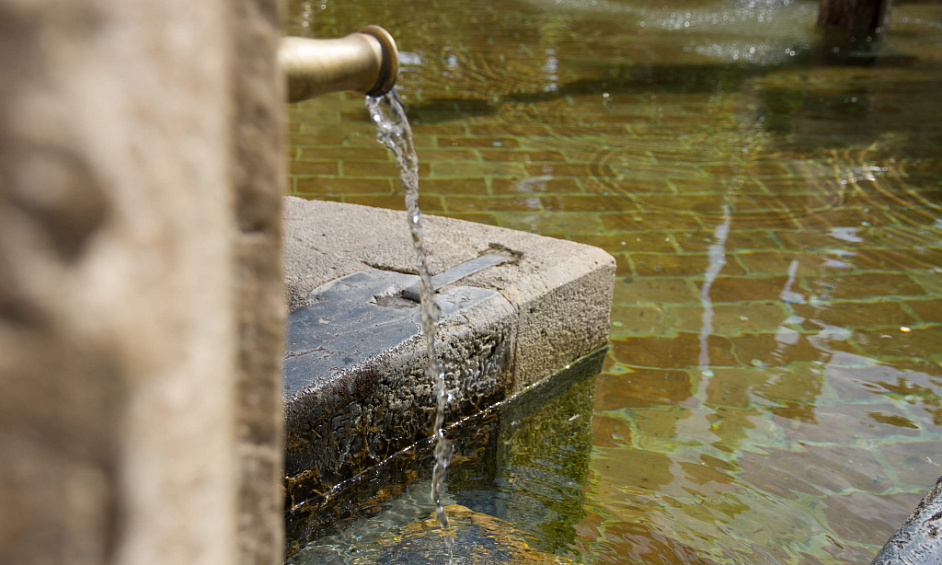 Entreprise D'Infrastructures Avec Une Niche Dans Les Voies Navigables Et Les Égouts À Vendre 1