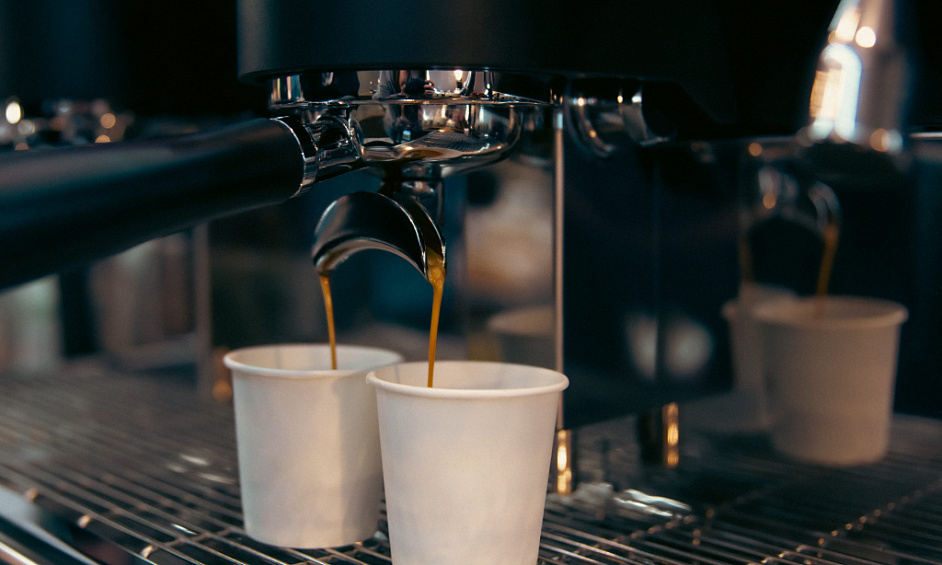 Le Café Le Plus Branché De Brooklyn À Deux Pas De La Ligne L Très Fréquentée À Vendre 1