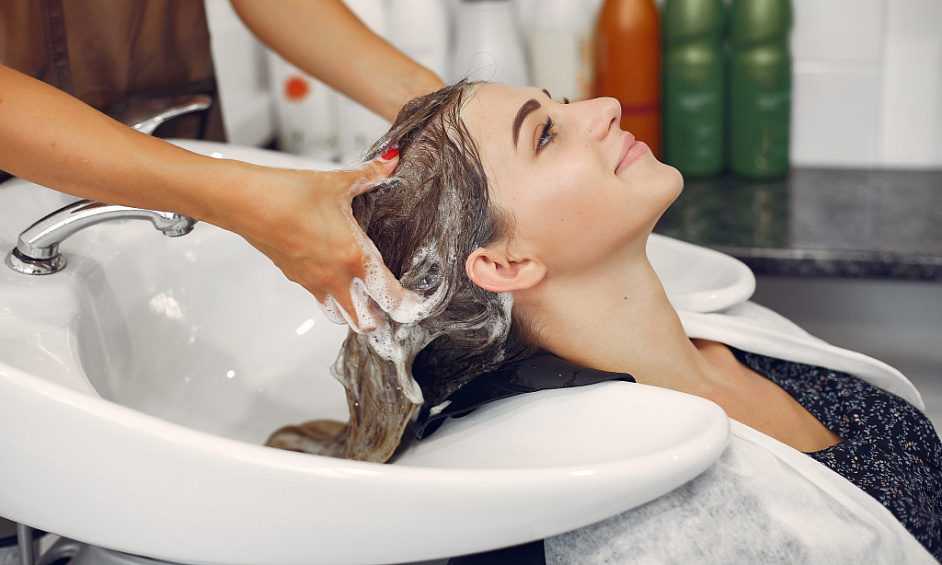 Salon De Coiffure Franchisé À Vendre 1