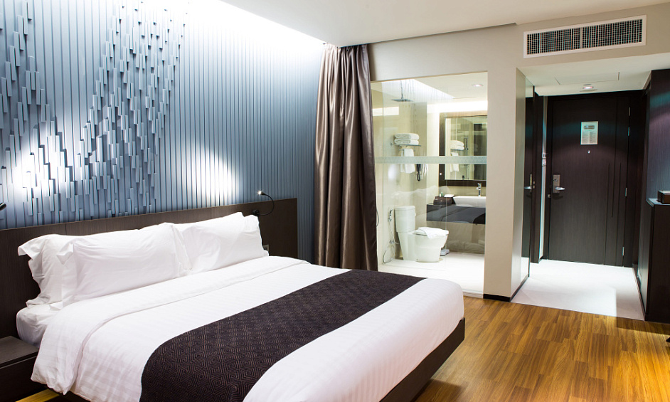 Hôtel Sous Enseigne Dans Le Comté De La Salle À Vendre 1 Hôtel Sous Enseigne Dans Le Comté De La Salle À Vendre 1