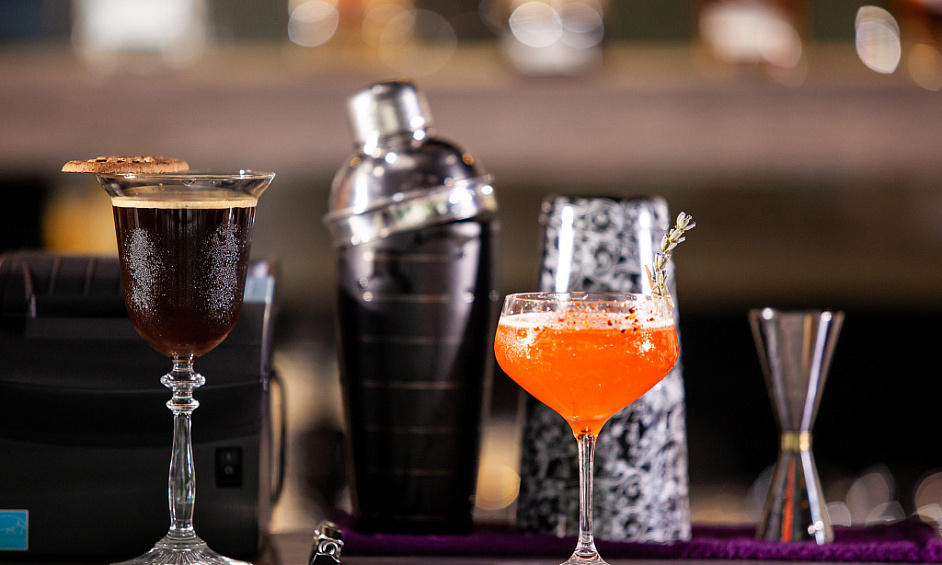 Very Clean Turnkey Venue/Bar/Lounge/Restaurant In Los Angeles For Sale 1